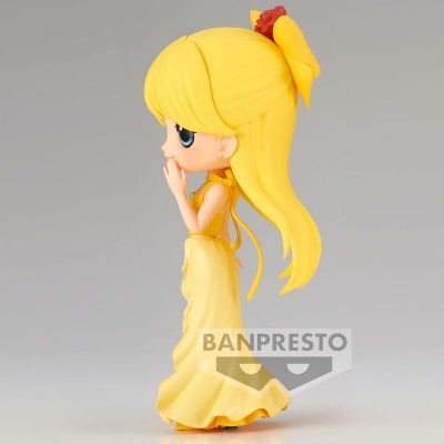 Figura de coleção Banpresto com personagem feminina em vestido amarelo e cabelo comprido.