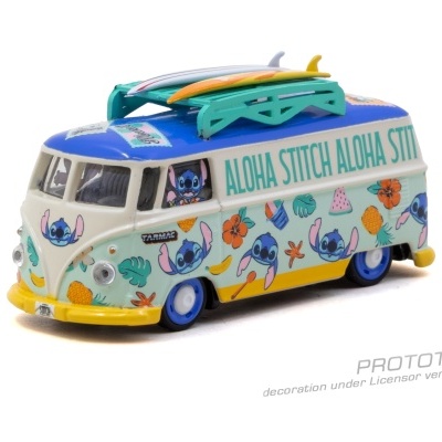 Miniatura de carrinha estilo Volkswagen com decoração do personagem Stitch e pranchas de surf no tejadilho