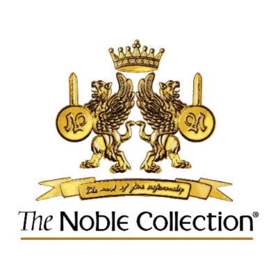 Logotipo dourado com grifos alados e texto The Noble Collection em fundo branco
