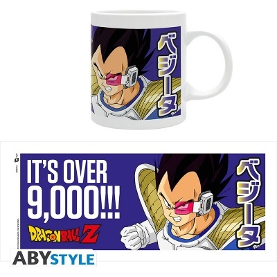 Caneca branca com imagem do Vegeta do Dragon Ball Z e texto em inglês e japonês