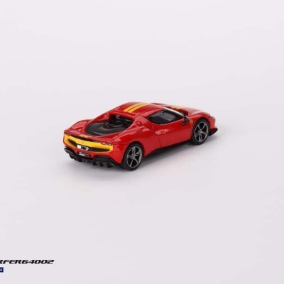 Miniatura de carro desportivo vermelho com riscas amarelas e rodas prateadas