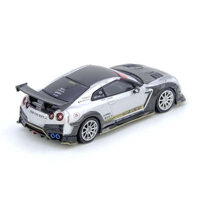 Miniatura de carro desportivo prata e preto com detalhes e texto