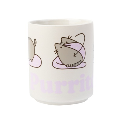 Caneca de cerâmica com desenhos de gatos cinzentos e texto lilás