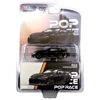 Miniatura preta de carro Darwin Pro Supra em embalagem POP RACE com texto e design em preto, branco e laranja.