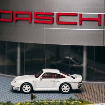 Modelo de carro desportivo branco Porsche miniatura branco