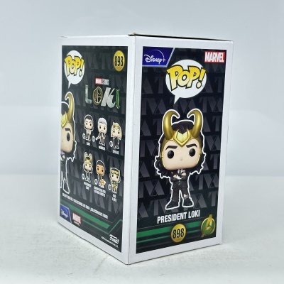 Caixa Funko Pop President Loki Marvel número 898 em fundo branco