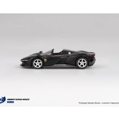 Miniatura de carro desportivo preto Ferrari com detalhes vermelhos