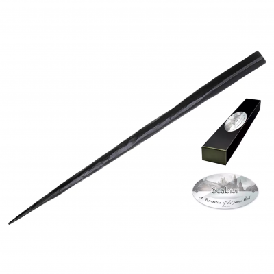 Varinha preta facetada com caixa preta e etiqueta oval 'Seabior'