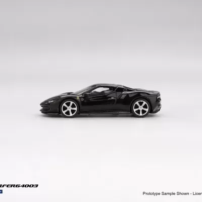 Miniatura de carro preto Ferrari em escala 1/64