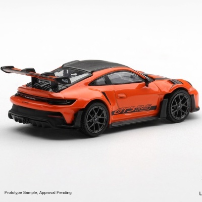 Miniatura de Porsche GT3 RS laranja e preto com asas traseiras