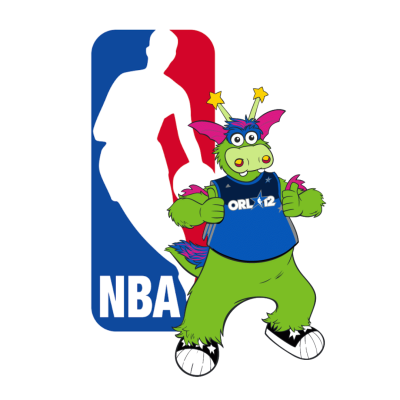 Mascote verde com camisola azul ORL 12 e logo da NBA ao fundo