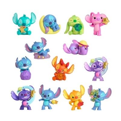 Conjunto de 13 figuras coloridas de personagens alienígenas em poses diferentes