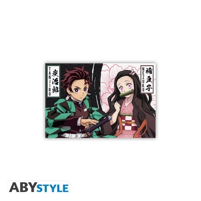 Imagem dos personagens de anime Tanjiro e Nezuko com texto em inglês e japonês