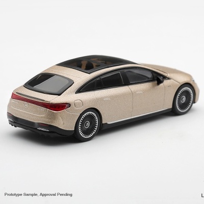 Miniatura de carro Mercedes-Benz EQS 53 AMG castanho metálico