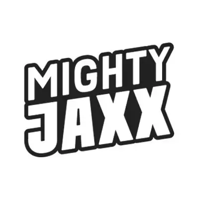 Logo com texto MIGHTY JAXX em preto e branco
