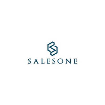 Logótipo azul com símbolo geométrico e texto SALESONE