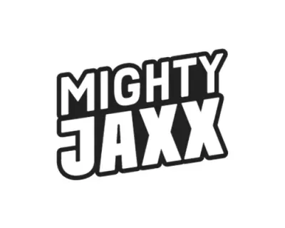 Logotipo 'MIGHTY JAXX' em branco com contorno preto