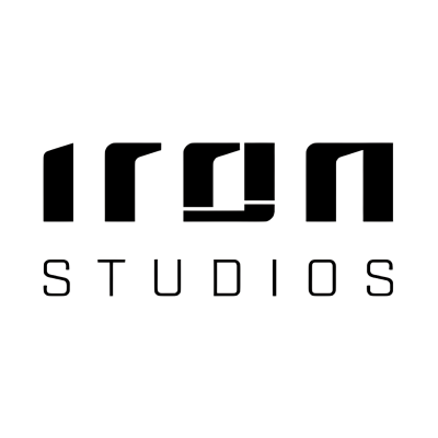 Logótipo preto e branco com texto iron STUDIOS