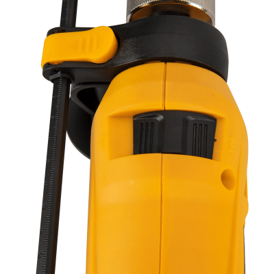 Ferramenta elétrica amarela com botões pretos e régua de medição