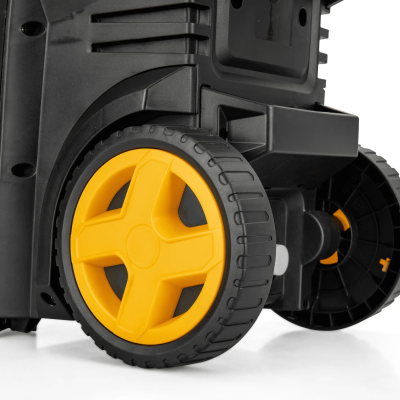 Roda preta e amarela de equipamento móvel