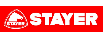 Logótipo STAYER com árvore branca em triângulo vermelho e texto STAYER em branco