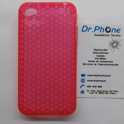 Capa vermelha translúcida para telemóvel ao lado de cartão da assistência técnica Dr.Phone