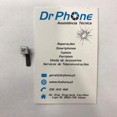 Cartão de visita da empresa DrPhone com informações de contacto e um componente eletrônico ao lado.