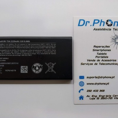 Bateria preta Microsoft BV-T5A com cartão de assistência técnica Dr.Phone ao lado