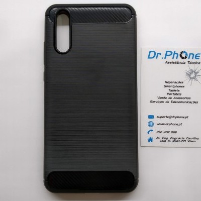 Capa protetora preta para telemóvel ao lado de cartão de visita Dr.Phone