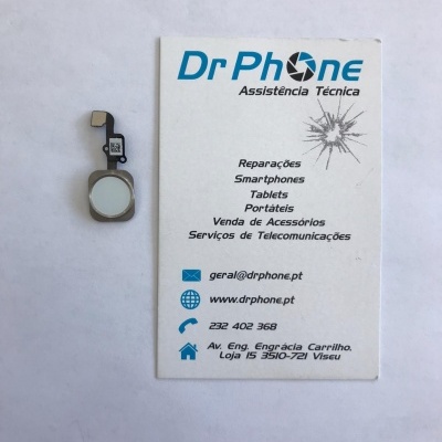 componente eletrônico com cartão de visita Dr Phone em fundo branco