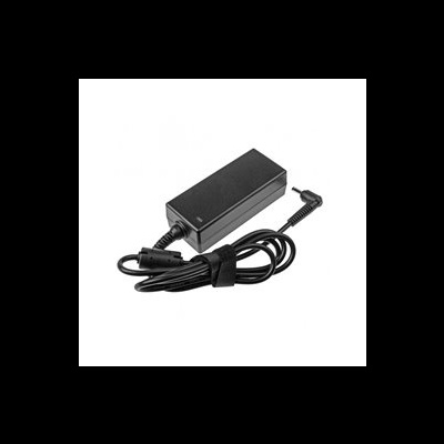 Adaptador de energia preto com cabo