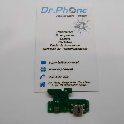 Cartão de visita Dr.Phone com componente eletrónico verde com conector USB