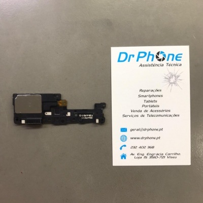 Componente eletrónica preto e cinzento ao lado de cartão de visita Dr Phone