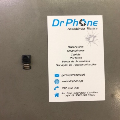 Câmara pequena para smartphone e cartão de visita da Dr Phone Assistência Técnica em superfície cinzenta