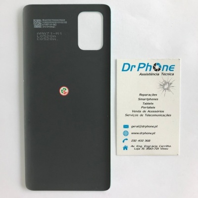 Capa preta para smartphone com cartão de assistência técnica Dr Phone ao lado.