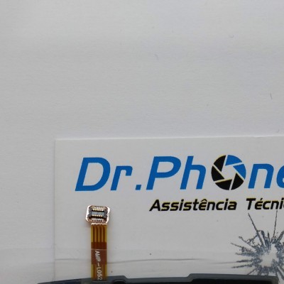 Visor de smartphone com conector flex sobre cartão com texto Dr.Phone