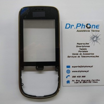 Estrutura frontal preta e dourada para telemóvel ao lado de cartão de visita da Dr.Phone