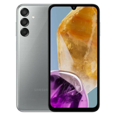 Smartphone Samsung prateado com câmera tripla e ecrã colorido