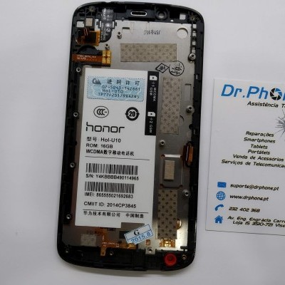 Smartphone Honor aberto com componentes visíveis e cartão Dr. Phone ao lado