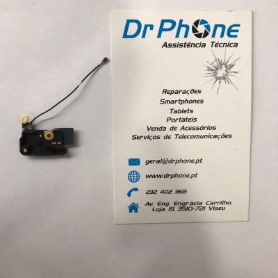 Componente eletrónico preto e cartão de visita da Dr Phone em fundo branco