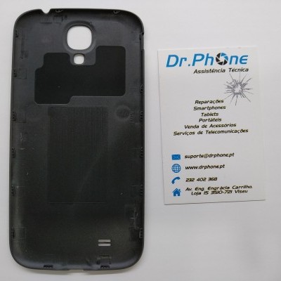 Tampa traseira preta de smartphone ao lado de cartão de visita da Dr.Phone