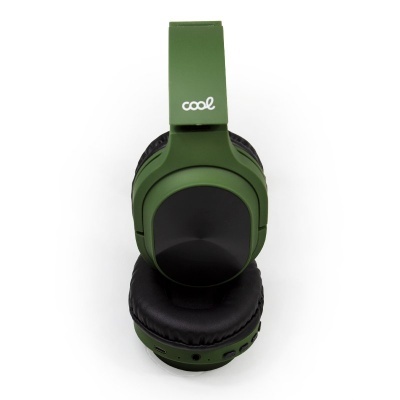 Headphones verdes e pretos com almofadas acolchoadas e logótipo 'cool' no arco