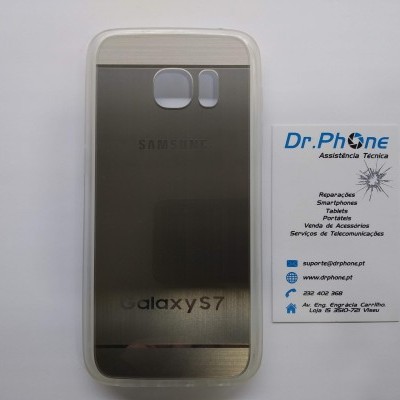 Capa traseira para Samsung Galaxy S7 cinza metálico ao lado de cartão da assistência técnica Dr.Phone