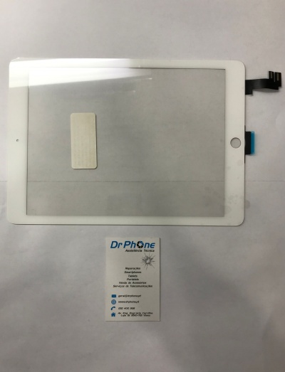 Ecrã tátil branco para tablet com botão circular e cartão de visita da Dr Phone.