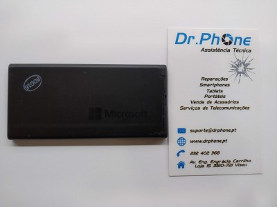 Dispositivo Microsoft preto e cartão de visita Dr.Phone
