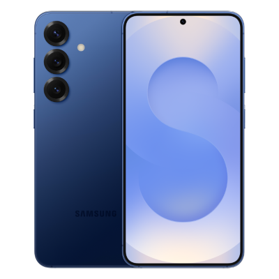 Smartphone Samsung azul com três câmaras traseiras e ecrã frontal com câmara frontal central