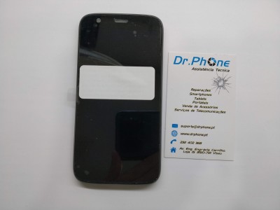 Telemóvel preto com etiqueta branca ao lado de cartão de visita da Dr.Phone