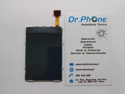 Ecrã LCD de smartphone com conector flex, ao lado de cartão de visita da Dr.Phone Assistência Técnica