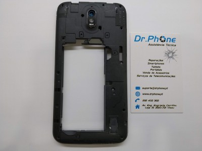 Parte traseira preta de smartphone e cartão de visita da Dr.Phone