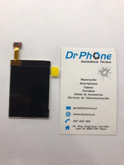 Ecrã de smartphone e cartão de assistência técnica Dr Phone com serviços e contactos